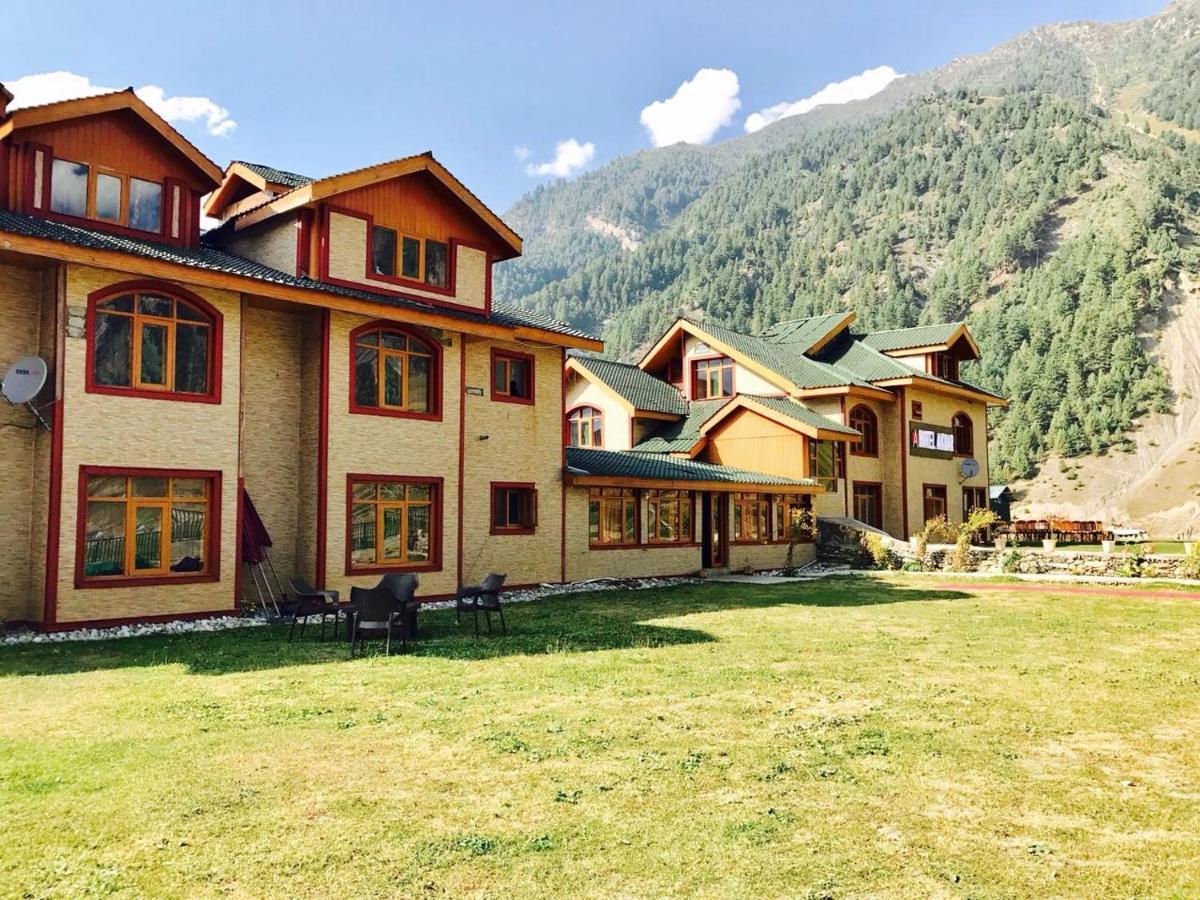 Hotel Akbar Sonamarg Ngoại thất bức ảnh